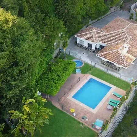 Holiday home Paca Perea *
