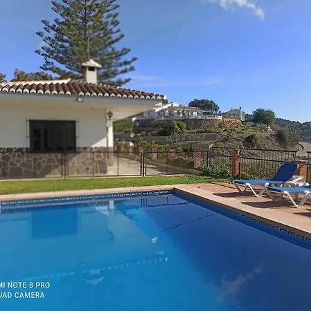 Holiday home Paca Perea